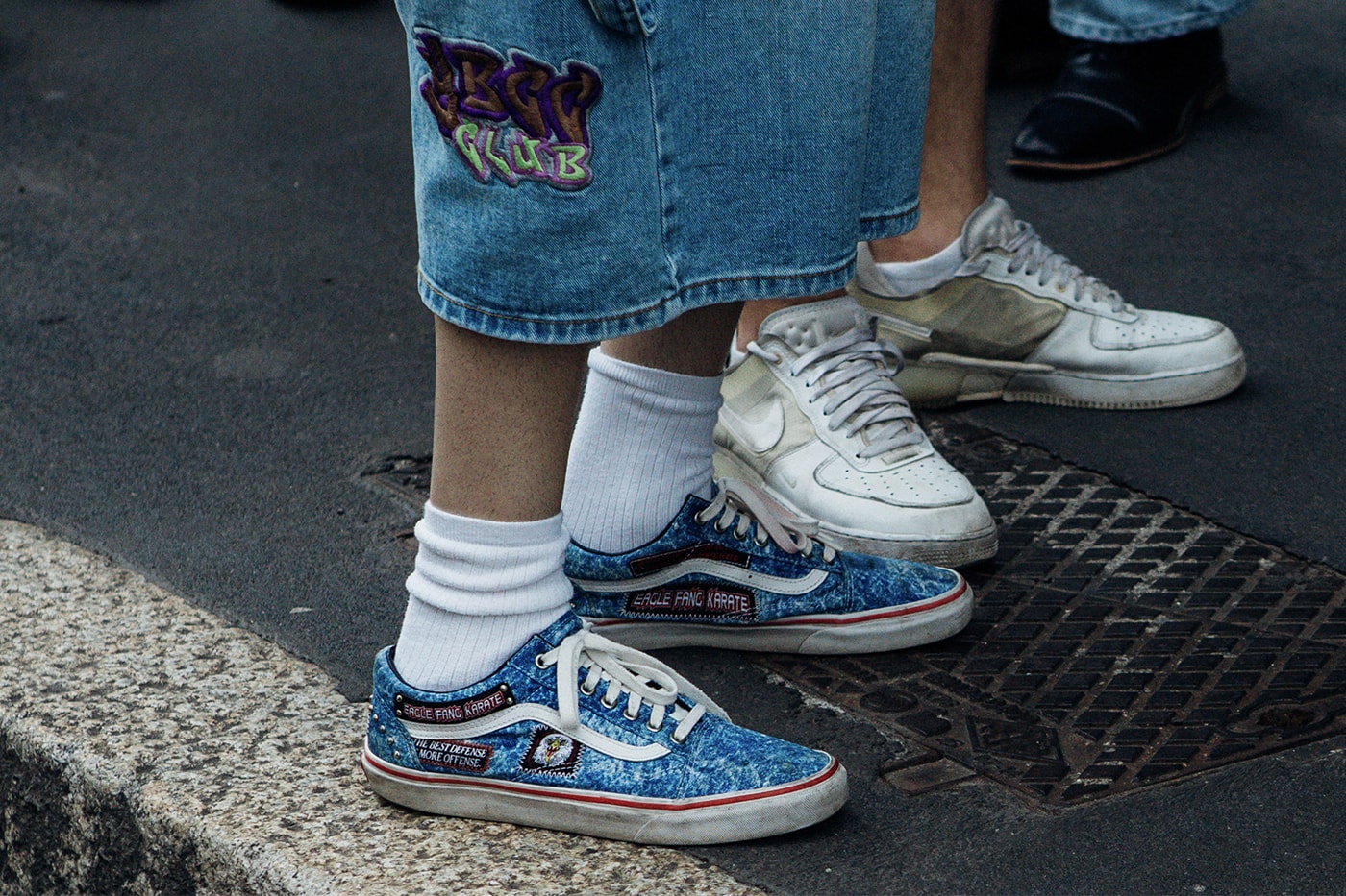 Street Style: 2024 春夏米蘭時裝周街頭鞋款趨勢