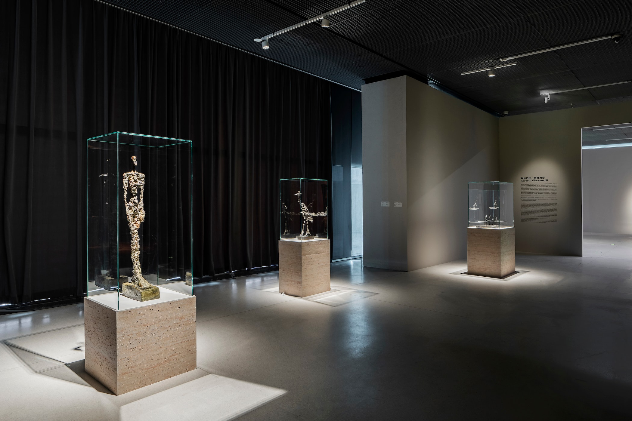 走进 UCCA Edge 全新「现代主义漫步：柏林国立博古睿美术馆馆藏展」