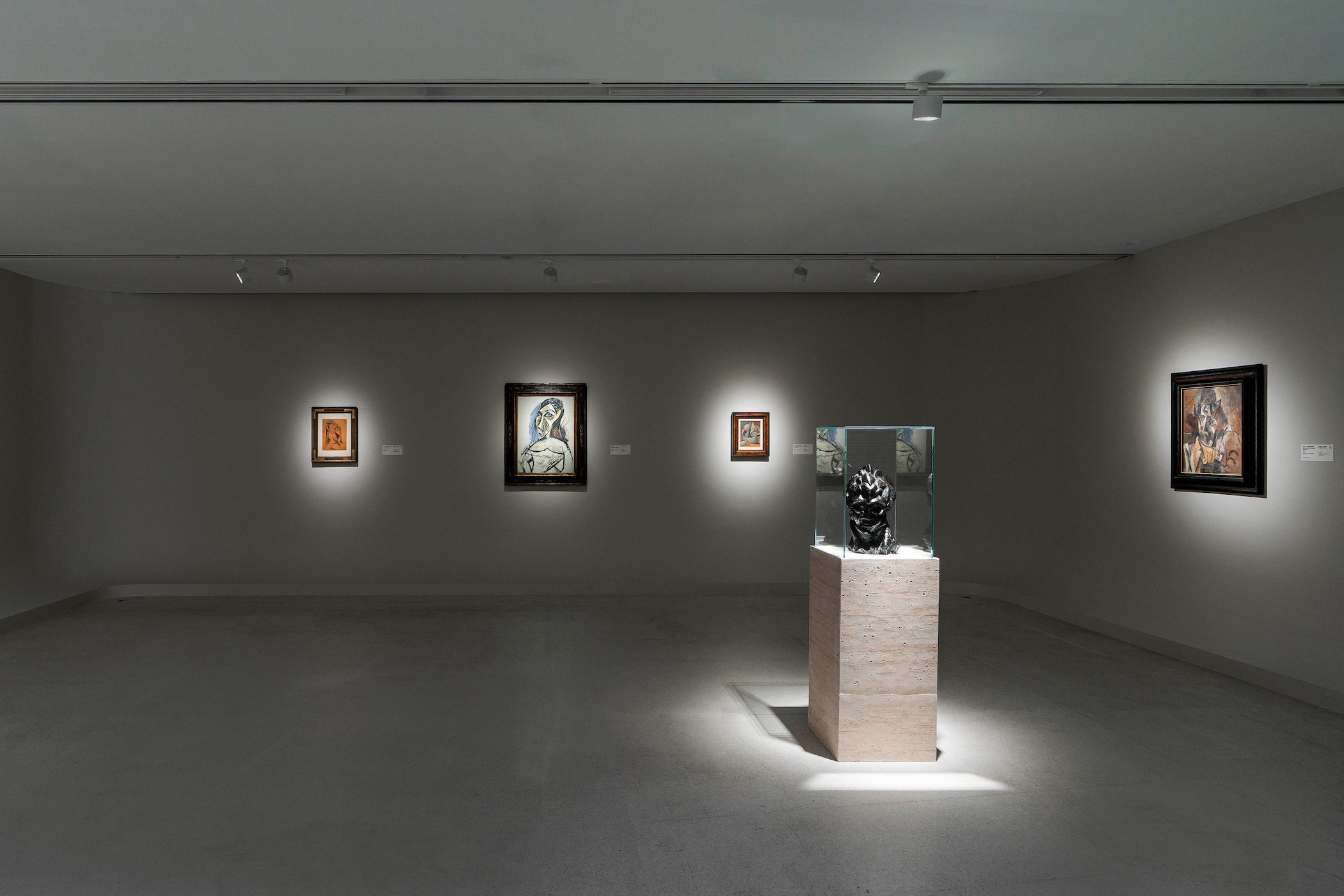 走进 UCCA Edge 全新「现代主义漫步：柏林国立博古睿美术馆馆藏展」