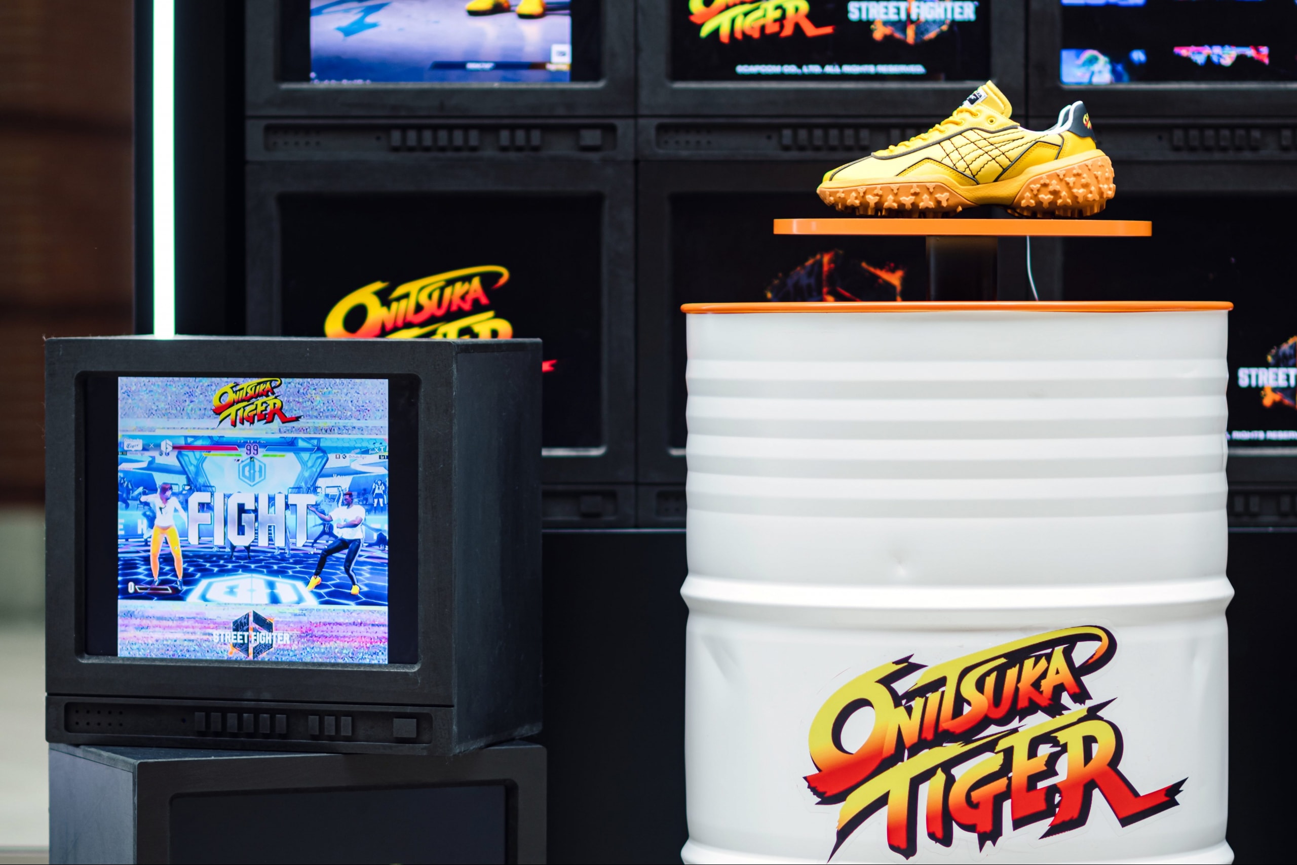 走进 Onitsuka Tiger x Street Fighter 限时发售活动