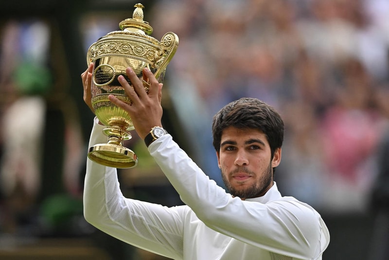 新时代揭幕?年仅 20 岁 Carlos Alcaraz 击败 Novak Djokovic 夺得首座温网冠军