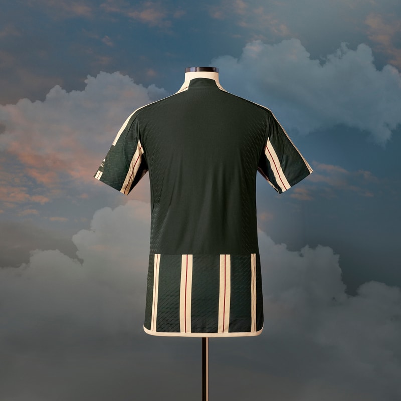 adidas 正式发布 Manchester United 2023/24 赛季客场球衣