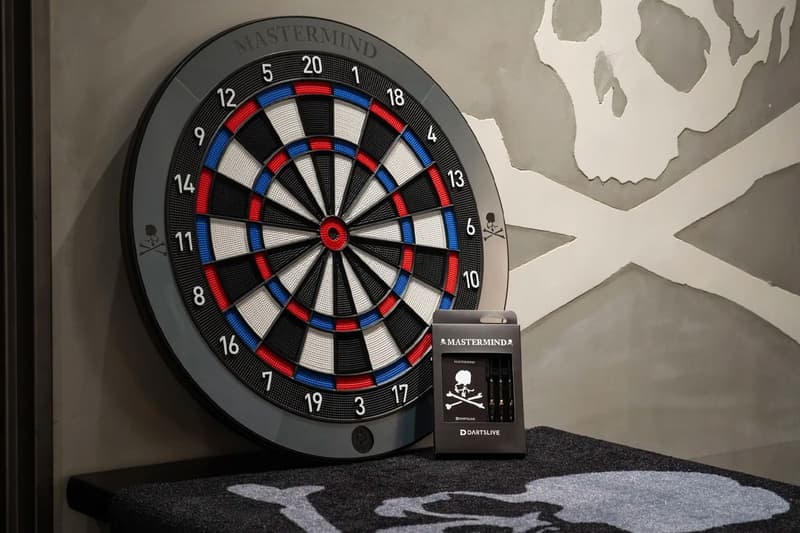 Mastermind WORLD 攜手飛鏢靶供應商 DARTSLIVE 打造聯名系列商品