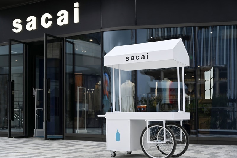 sacai 携手 Blue Bottle Coffee 推出迷你咖啡站 sacai 携手 Blue Bottle Coffee 推出迷你咖啡站