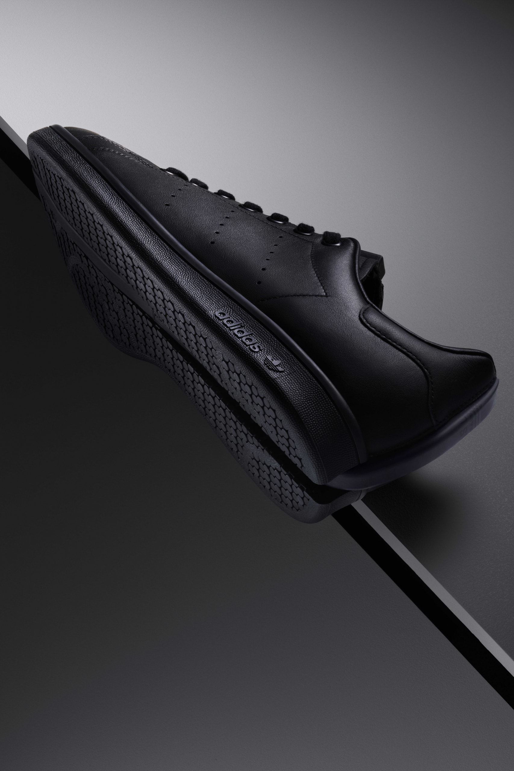 adidas Originals 携手 Craig Green 打造全新 Stan Smith 联名鞋款
