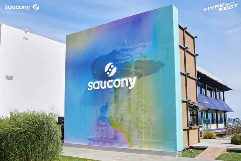 与谢可寅一起搭乘 House of Saucony 的时光木马，回转千禧｜Invite Only