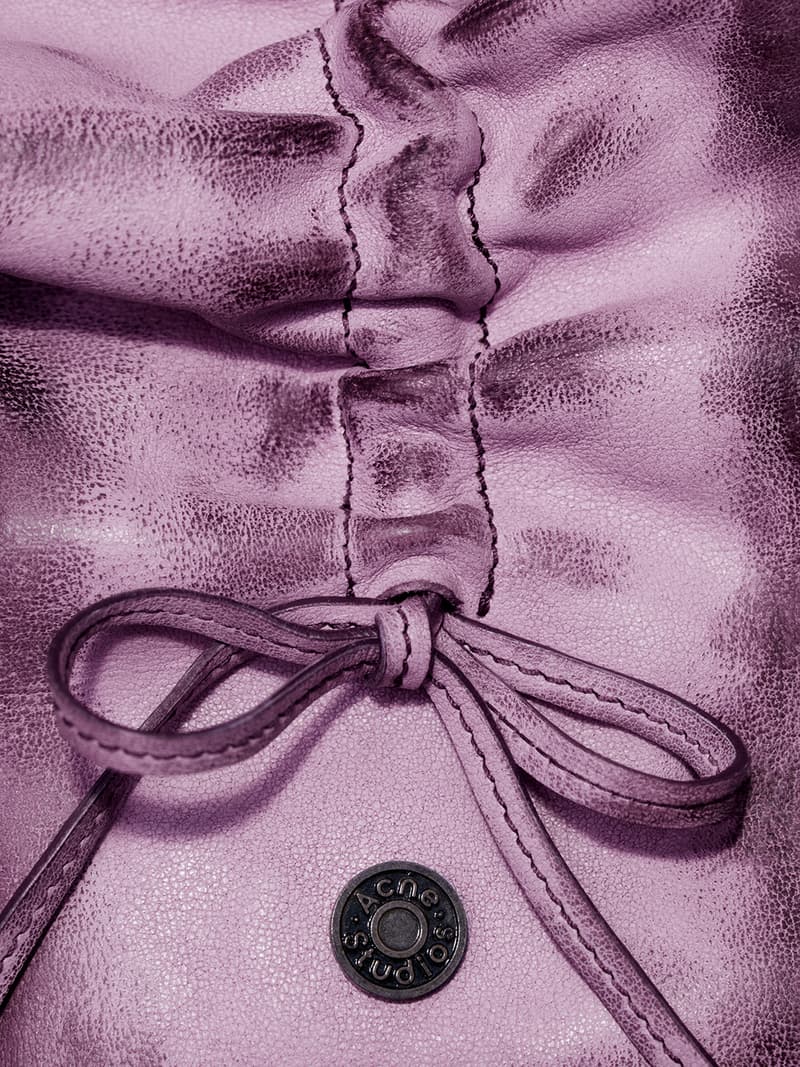 超模 Anok Yai 演绎 Acne Studios 2023秋冬系列广告大片