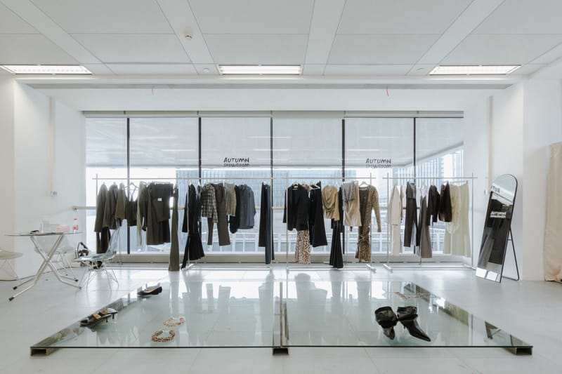 走进 2024 春夏 AUTUMN SHOWROOM