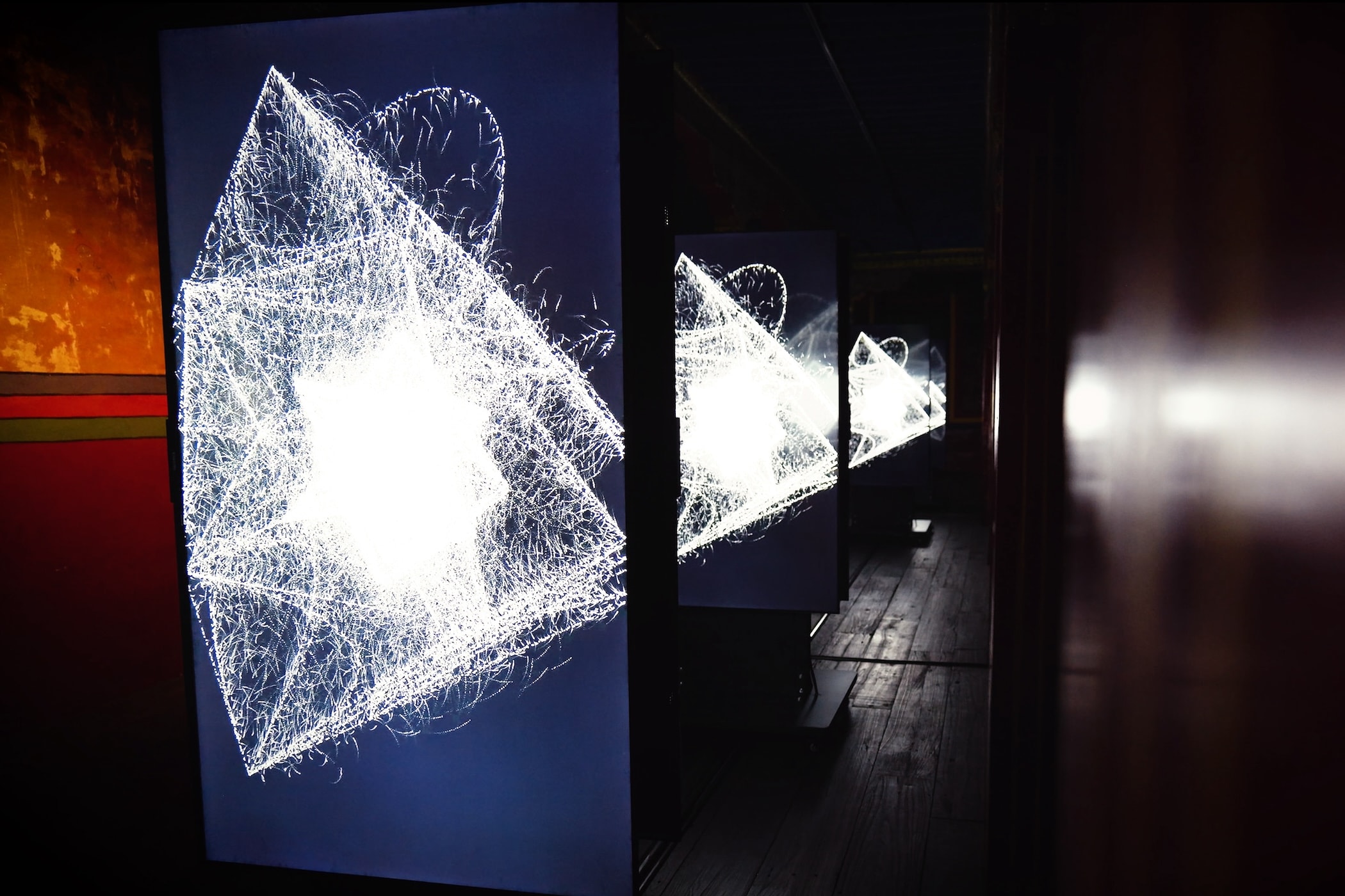 走进「MVM：无限宇宙」拉萨吉本岗艺术中心展览