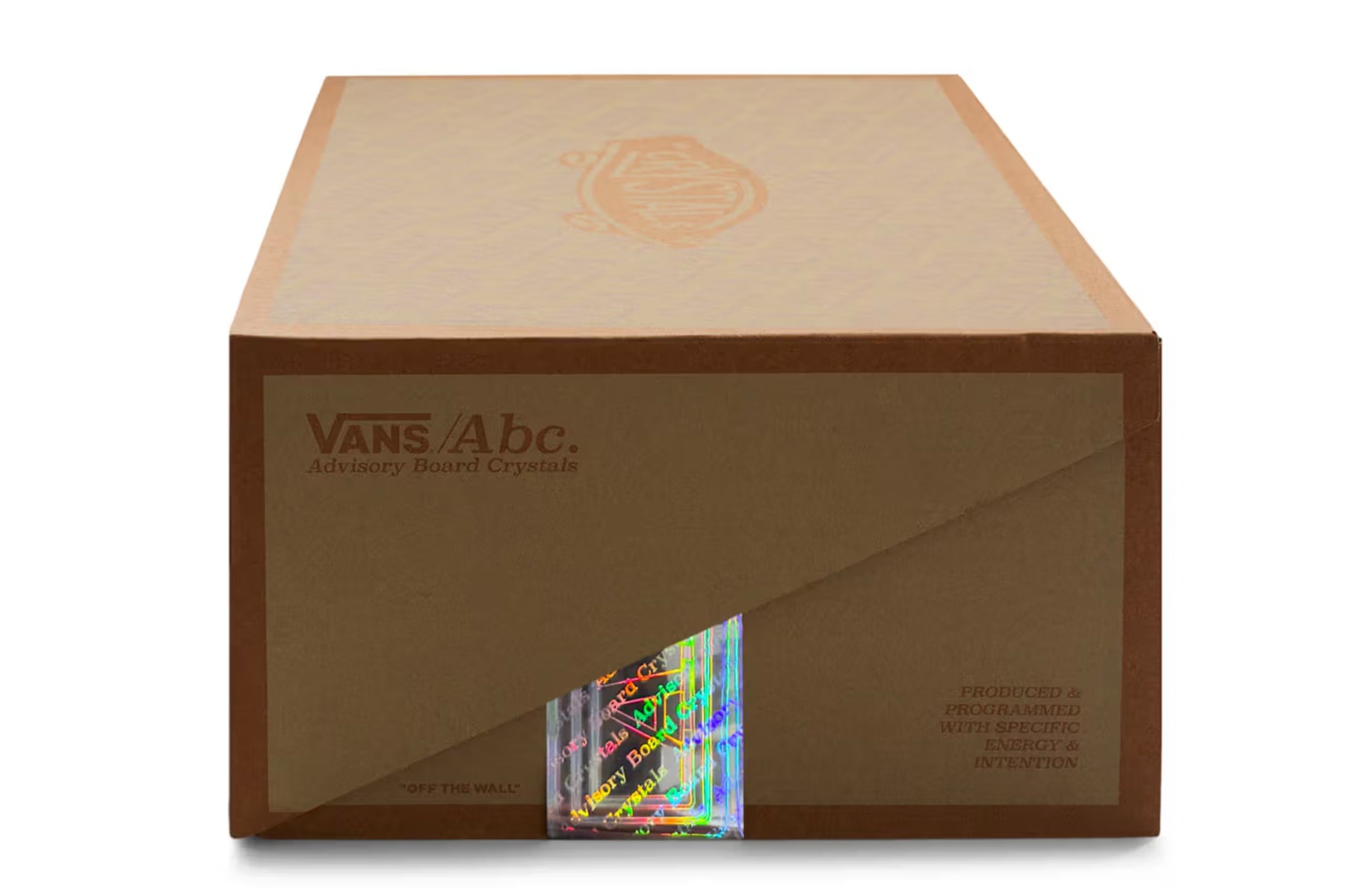 Advisory Board Crystals x Vans 最新聯名鞋款正式登場
