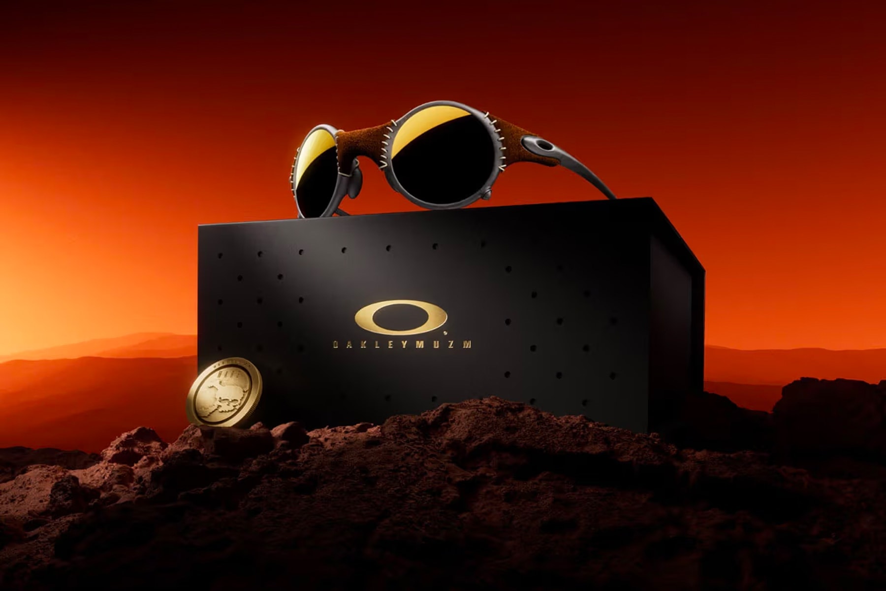 Oakley 正式復刻 MUZM Mars X-Metal Leather 限量墨鏡款式