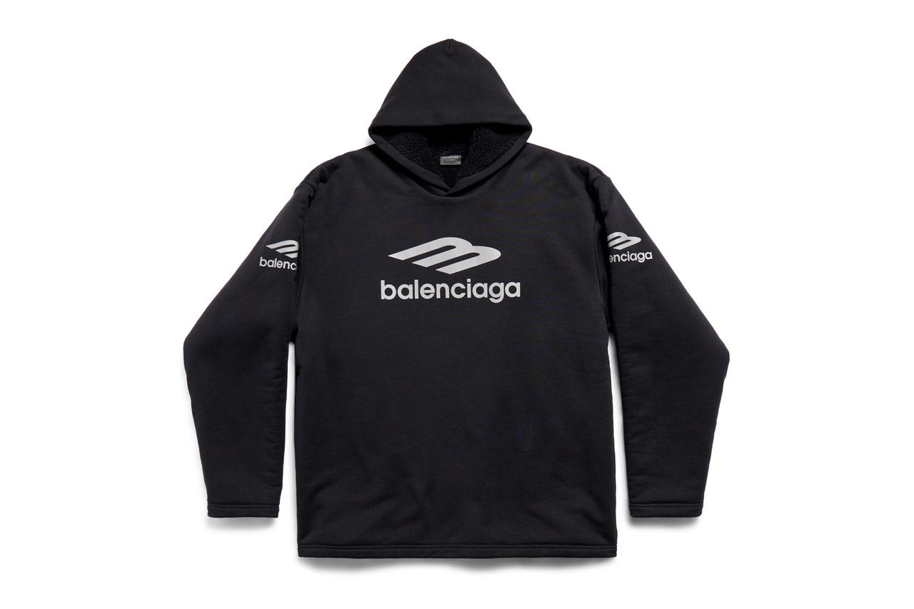 Balenciaga 正式推出首个 Skiwear 系列