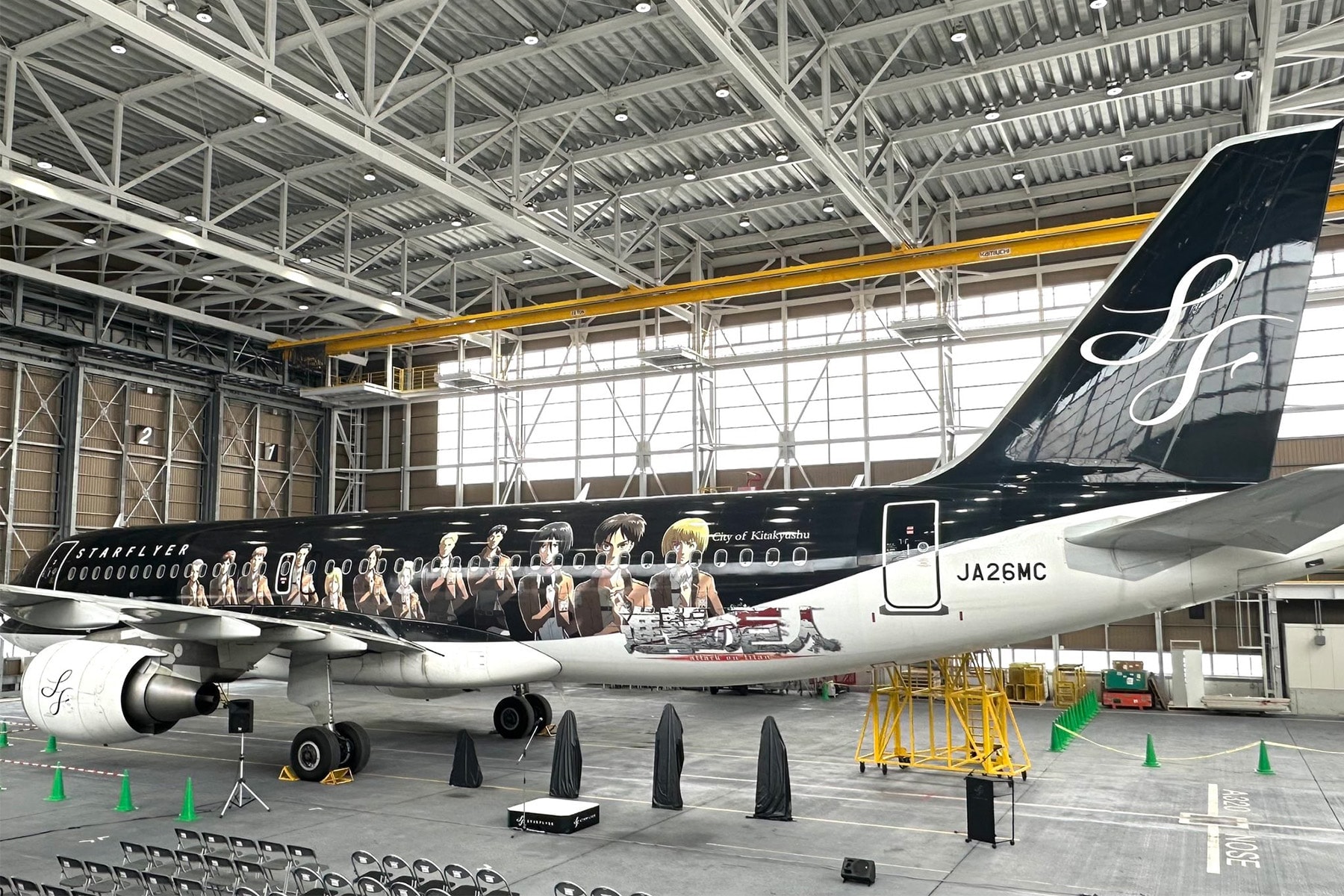 日本航空公司打造《進擊的巨人》特別塗裝客機