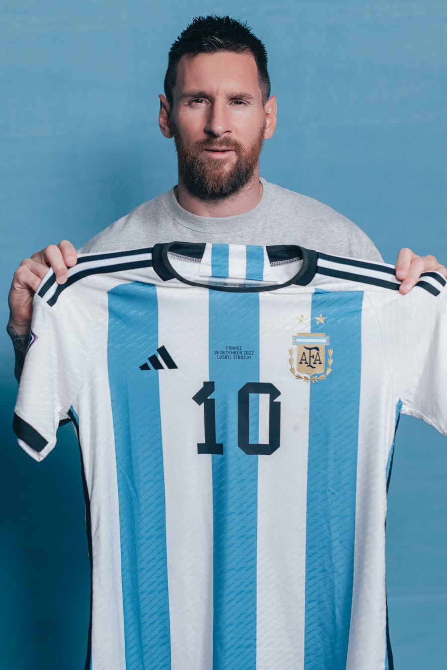Lionel Messi 将拍卖 2022 年卡塔尔世界杯六件落場版球衣