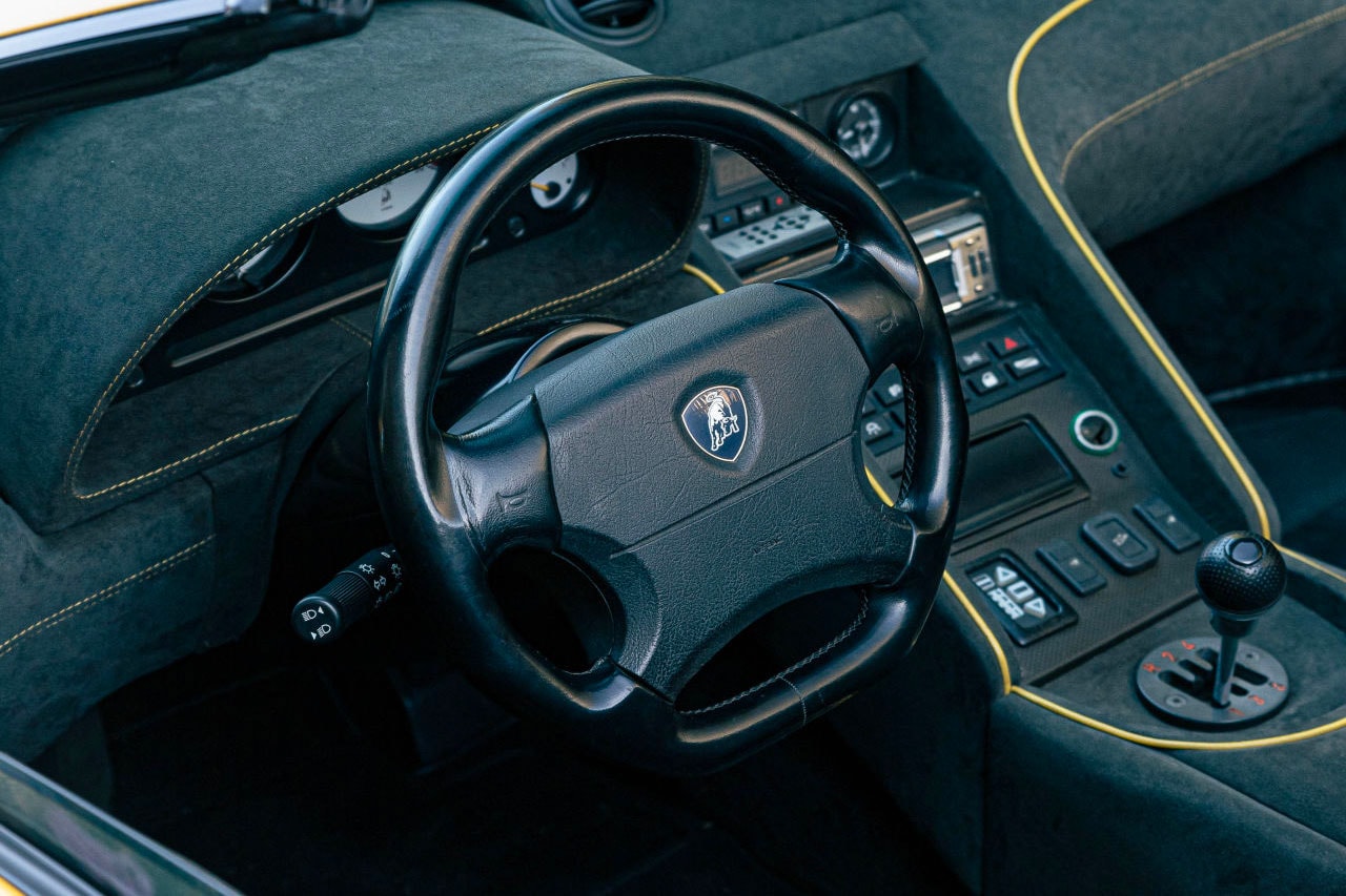 極罕有 1998 Lamborghini Diablo SV Roadster 超跑正式展開拍賣