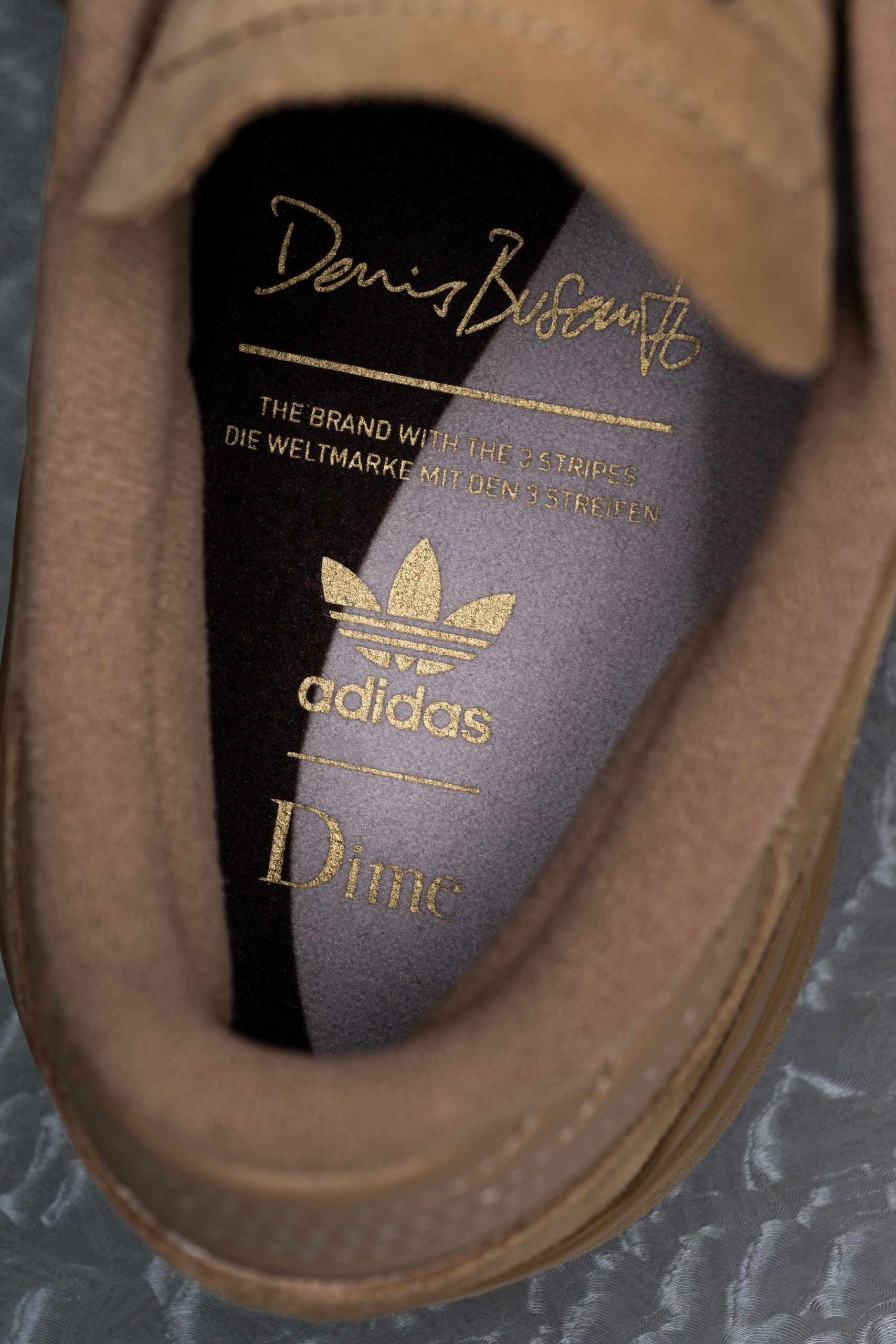adidas Skateboarding x Dime 推出 Busenitz Vulc II 联名鞋款