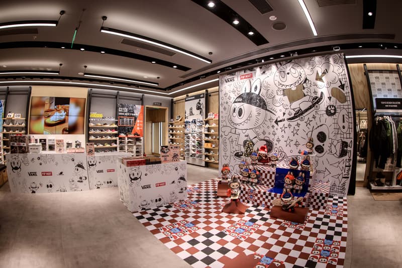 走进 Vans 北京三里屯全新线下门店