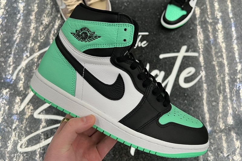 率先近赏 Air Jordan 1 Retro High OG 全新配色「Green Glow」 率先近赏 Air Jordan 1 Retro High OG 全新配色「Green Glow」