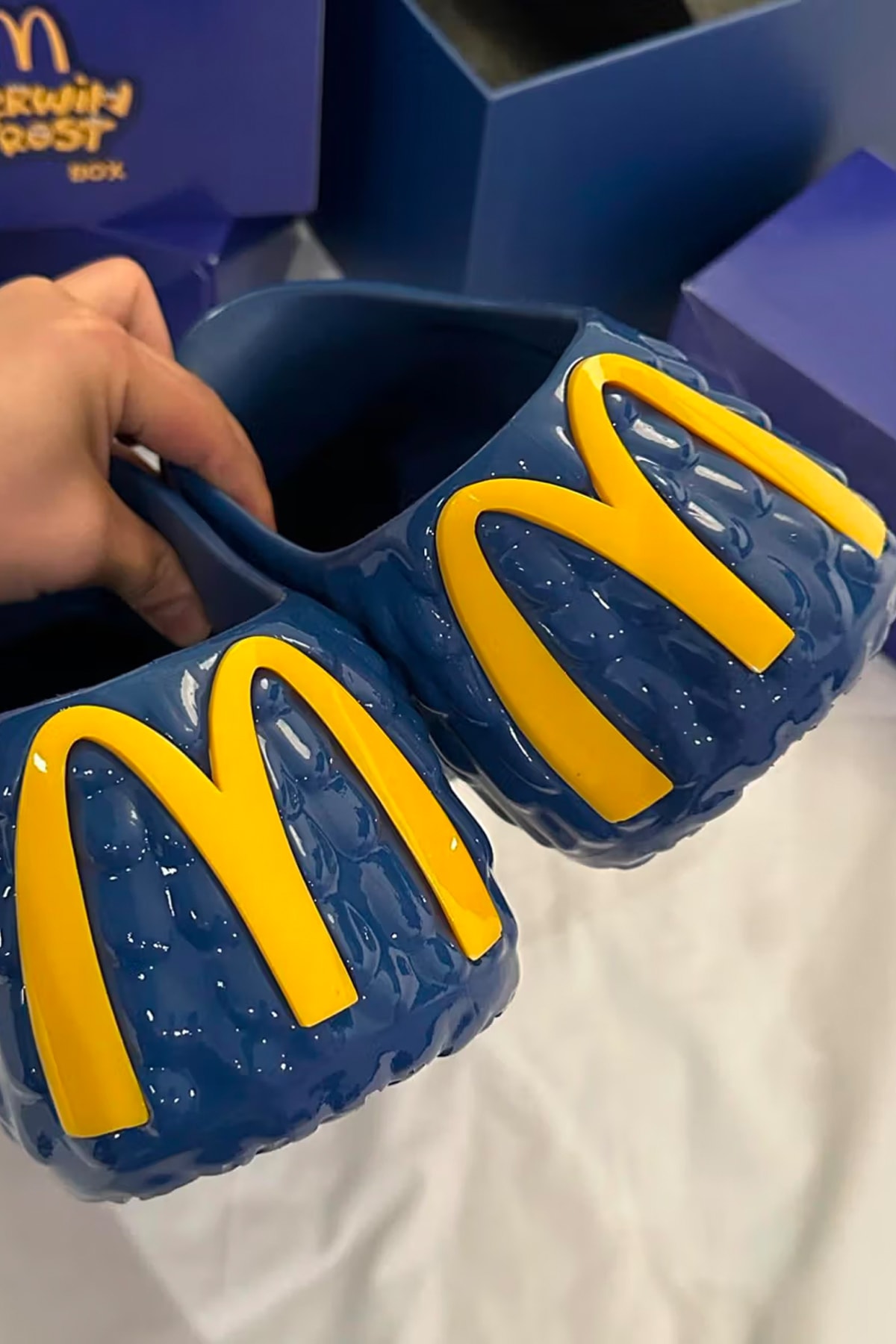 Kerwin Frost 攜手 McDonald's 打造全新聯名鞋款「Fry Guy」