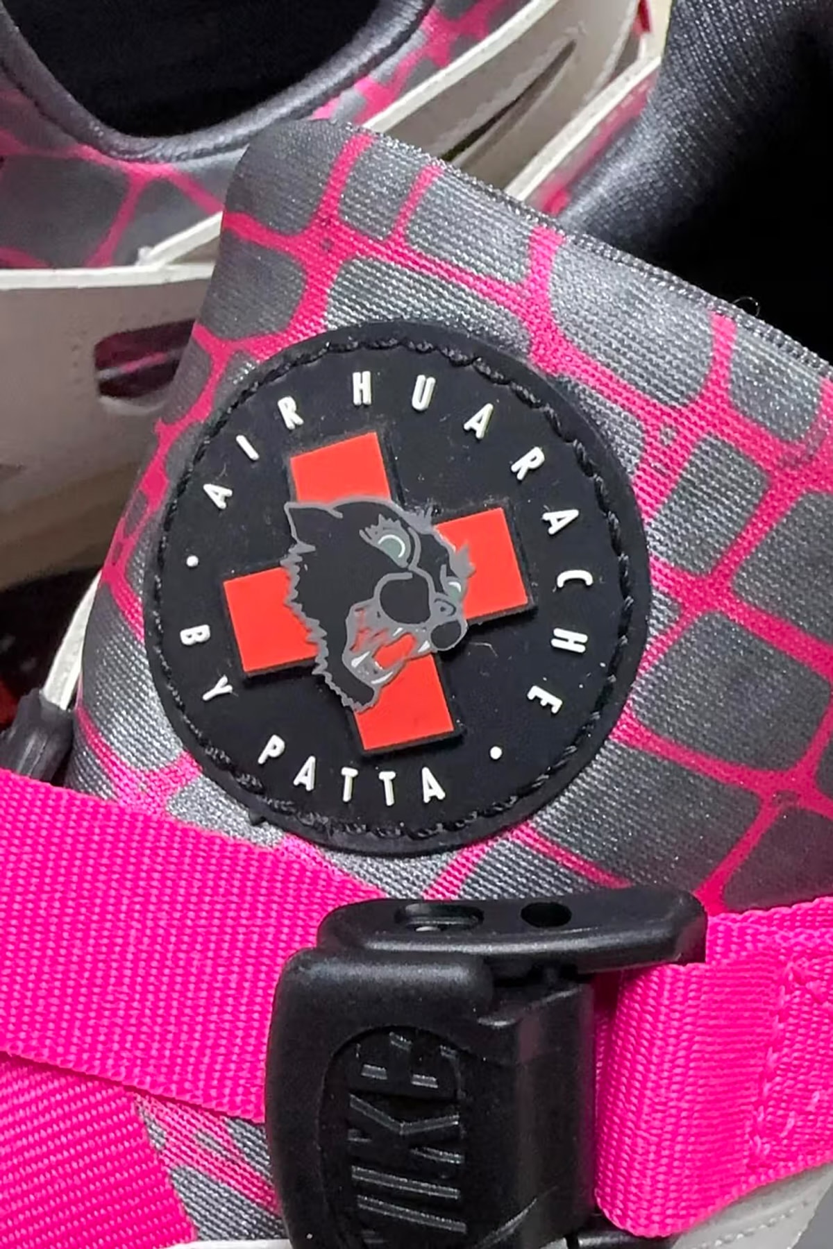 率先近賞 Patta x Nike Air Huarache 全新聯名鞋款