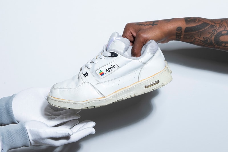 传说中的 Apple 梦幻球鞋再度现身!竟由设计师 Salehe Bembury 大方捐赠 传说中的 Apple 梦幻球鞋再度现身!竟由设计师 Salehe Bembury 大方捐赠