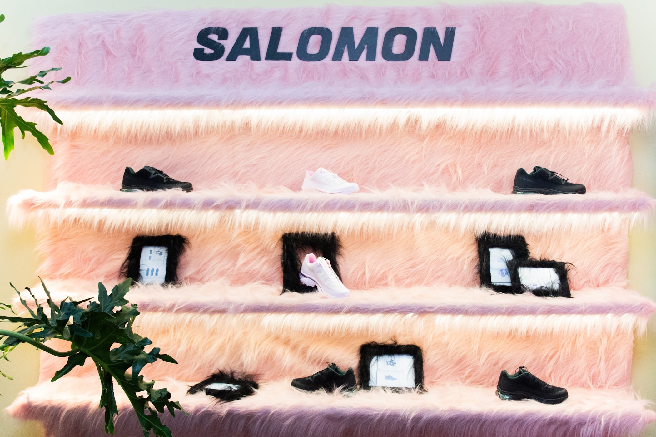 Salomon 携手巴黎设计师品牌 Philéo Landowski 打造联名系列