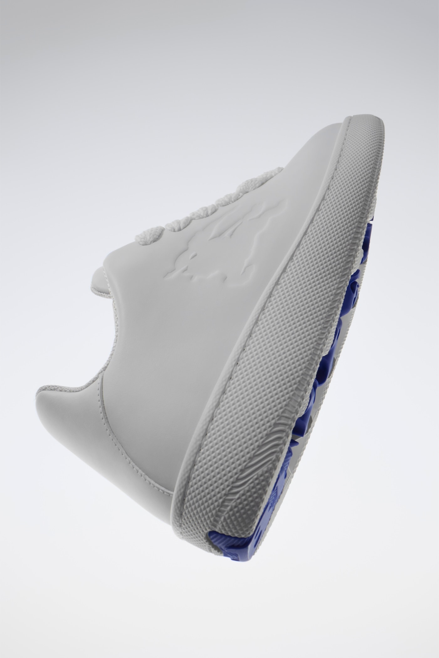 Burberry 释出全新 Box Sneakers 运动鞋系列