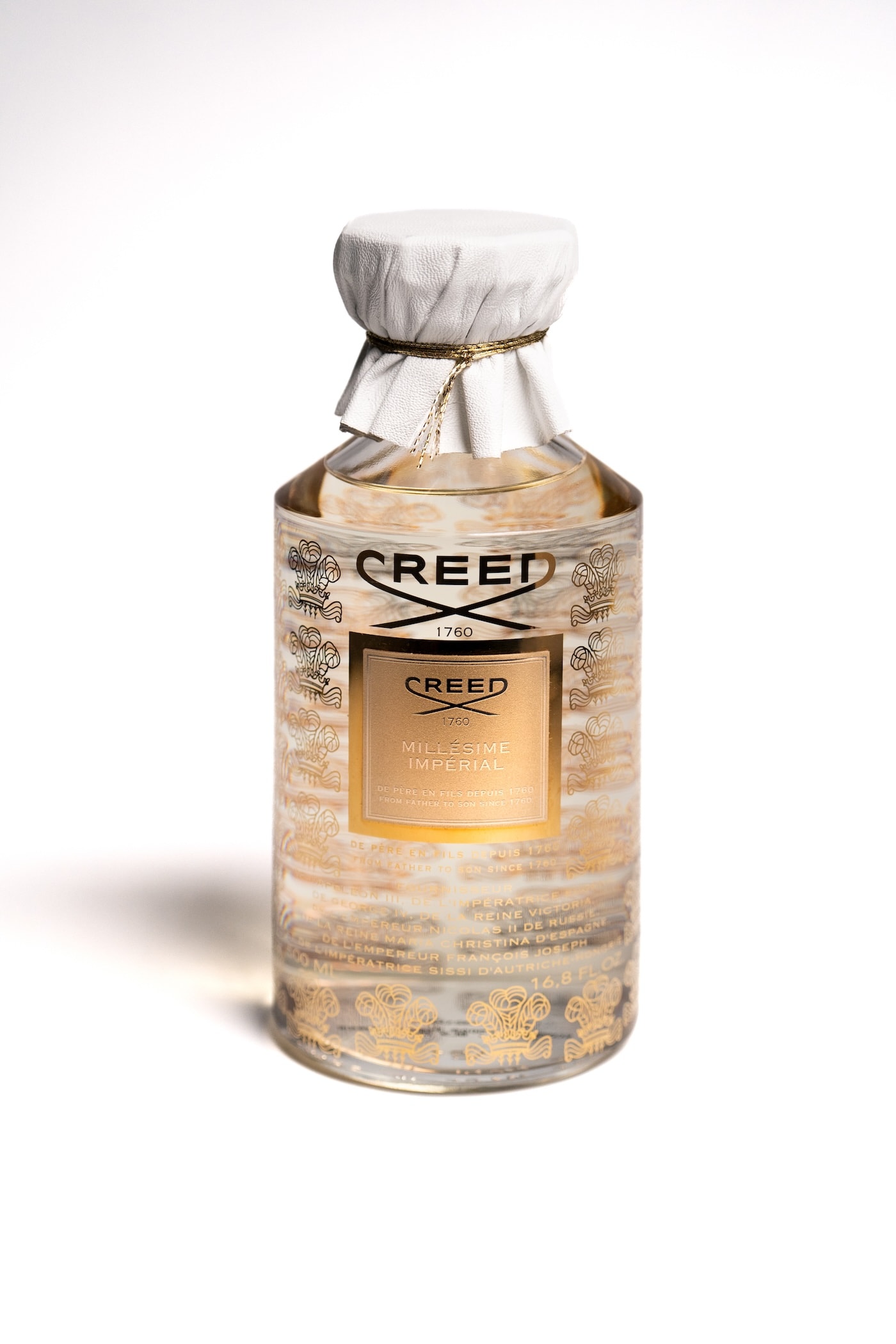 CREED 携手UCCA Lab 及艺术家张鼎打造龙年限量香氛艺术作品