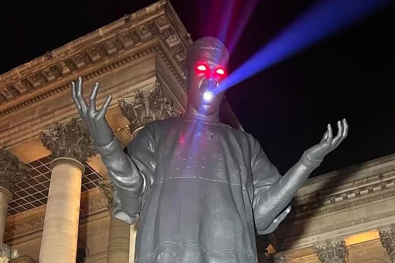 Kid Cudi 建造巨型雕塑慶祝全新專輯《INSANO》