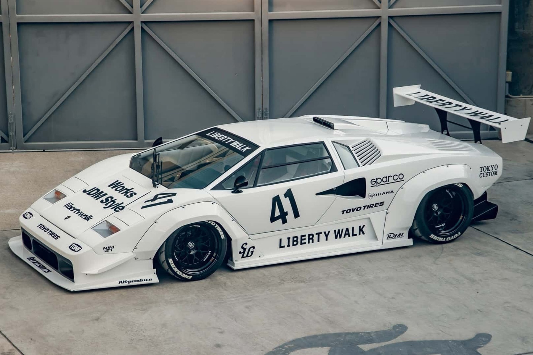 Liberty Walk 打造 Lamborghini Countach 全新寬體改裝車型