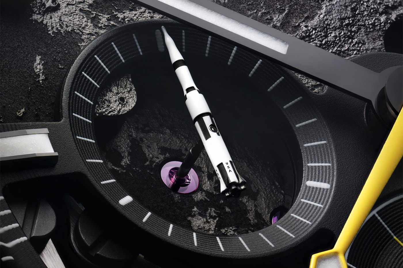 OMEGA Speedmaster 推出全新「月之暗面 Apollo 8」特別版錶款