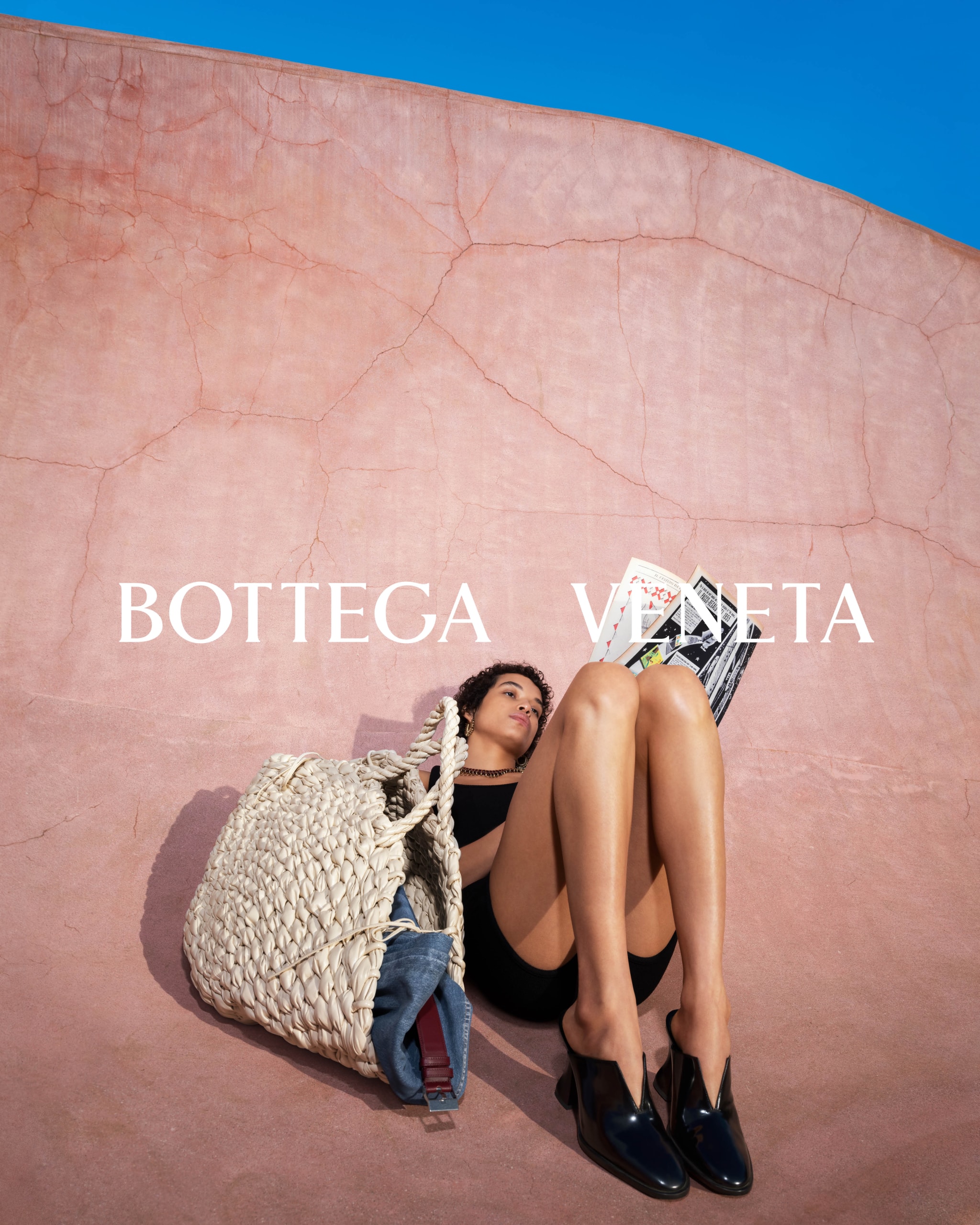 BOTTEGA VENETA 发布 2024 夏季系列大片