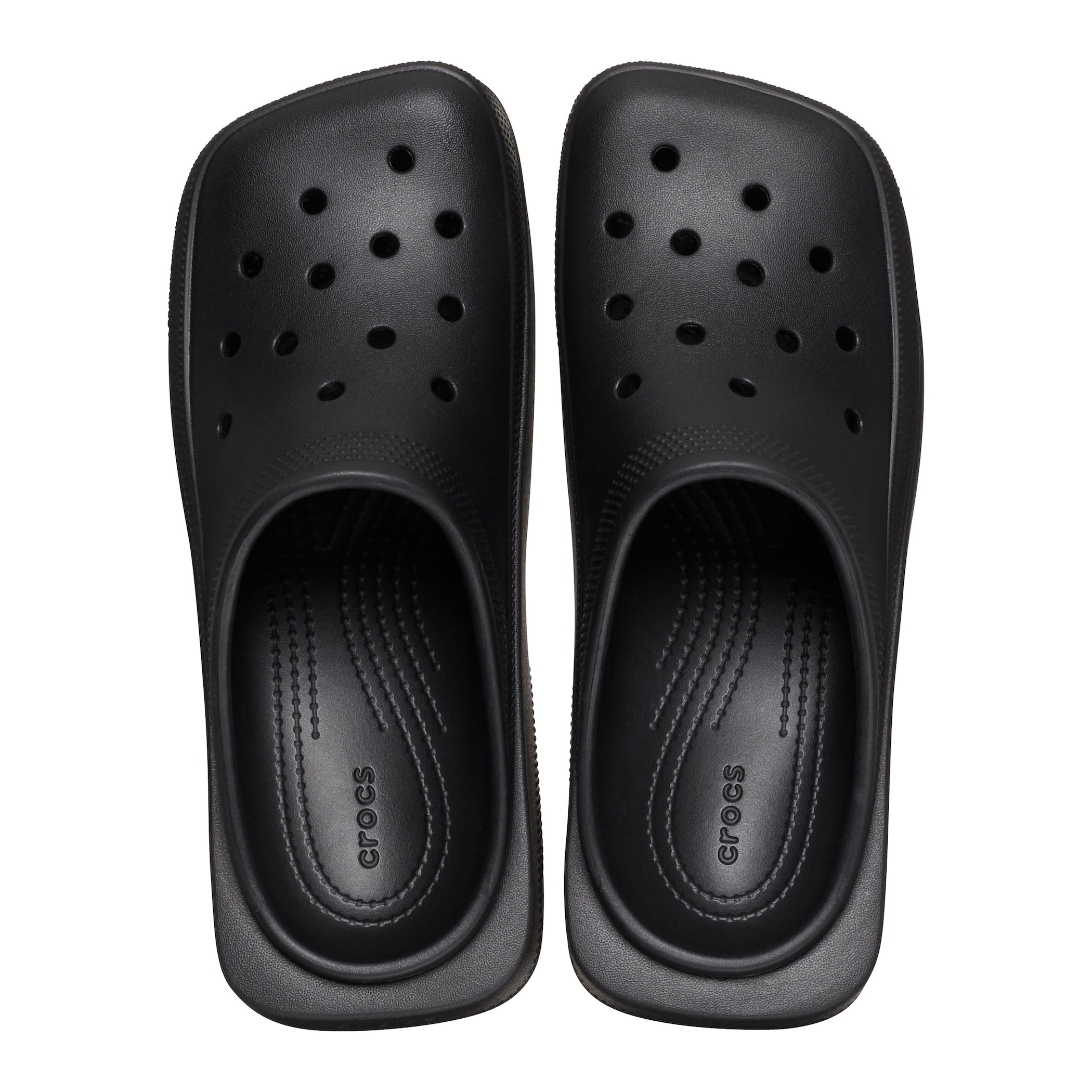 Crocs 推出全新 Blunt Toe 方头扑克鞋