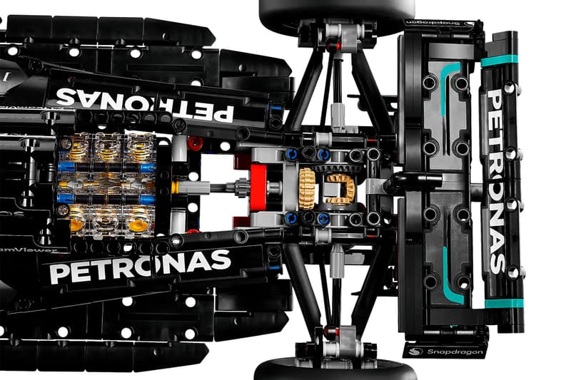 LEGO Technic 推出全新 1:8 尺寸 Mercedes-AMG F1 賽車積木模型