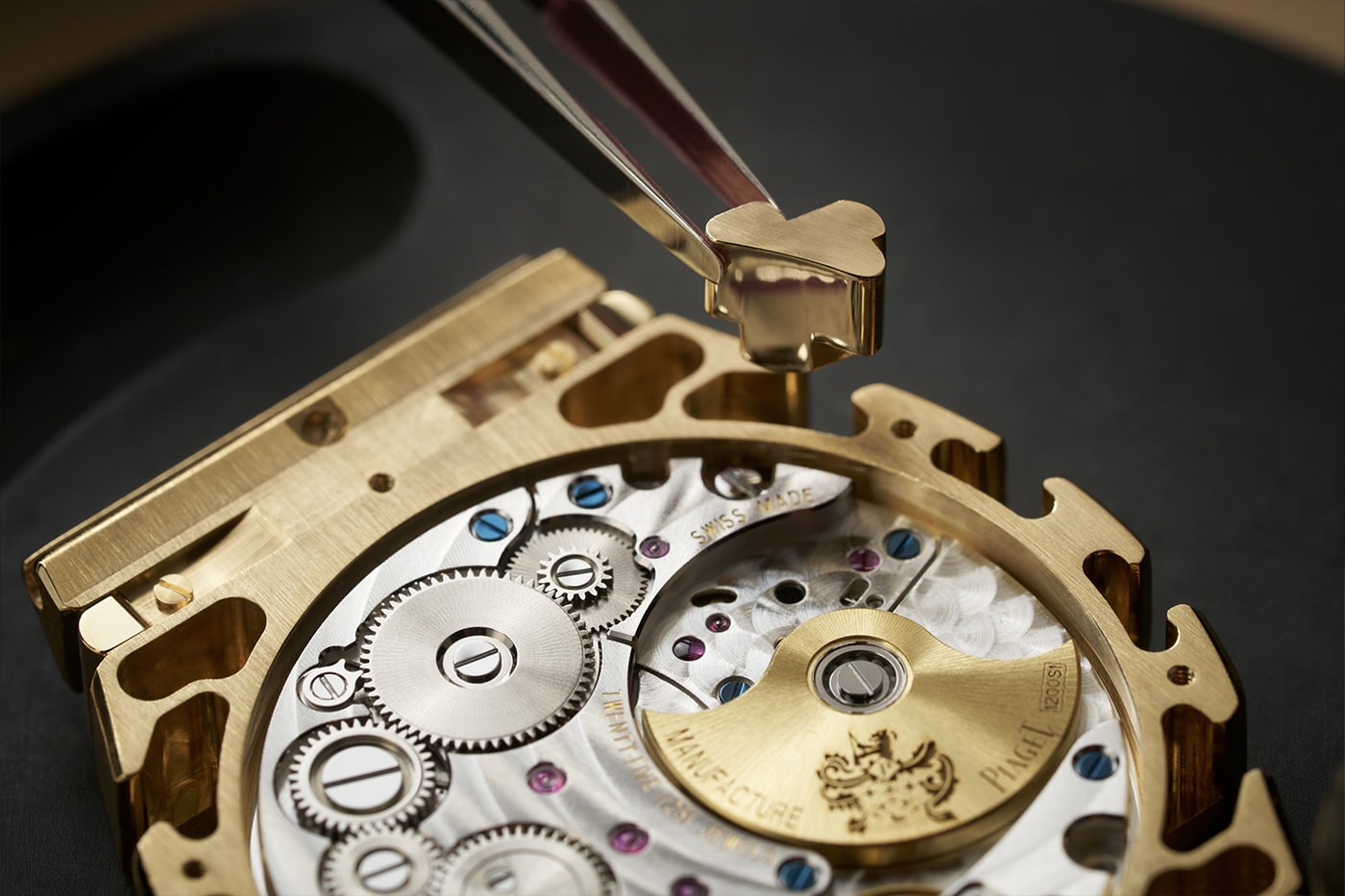 Piaget 重新推出 18K 黃金 Polo 79 經典錶款