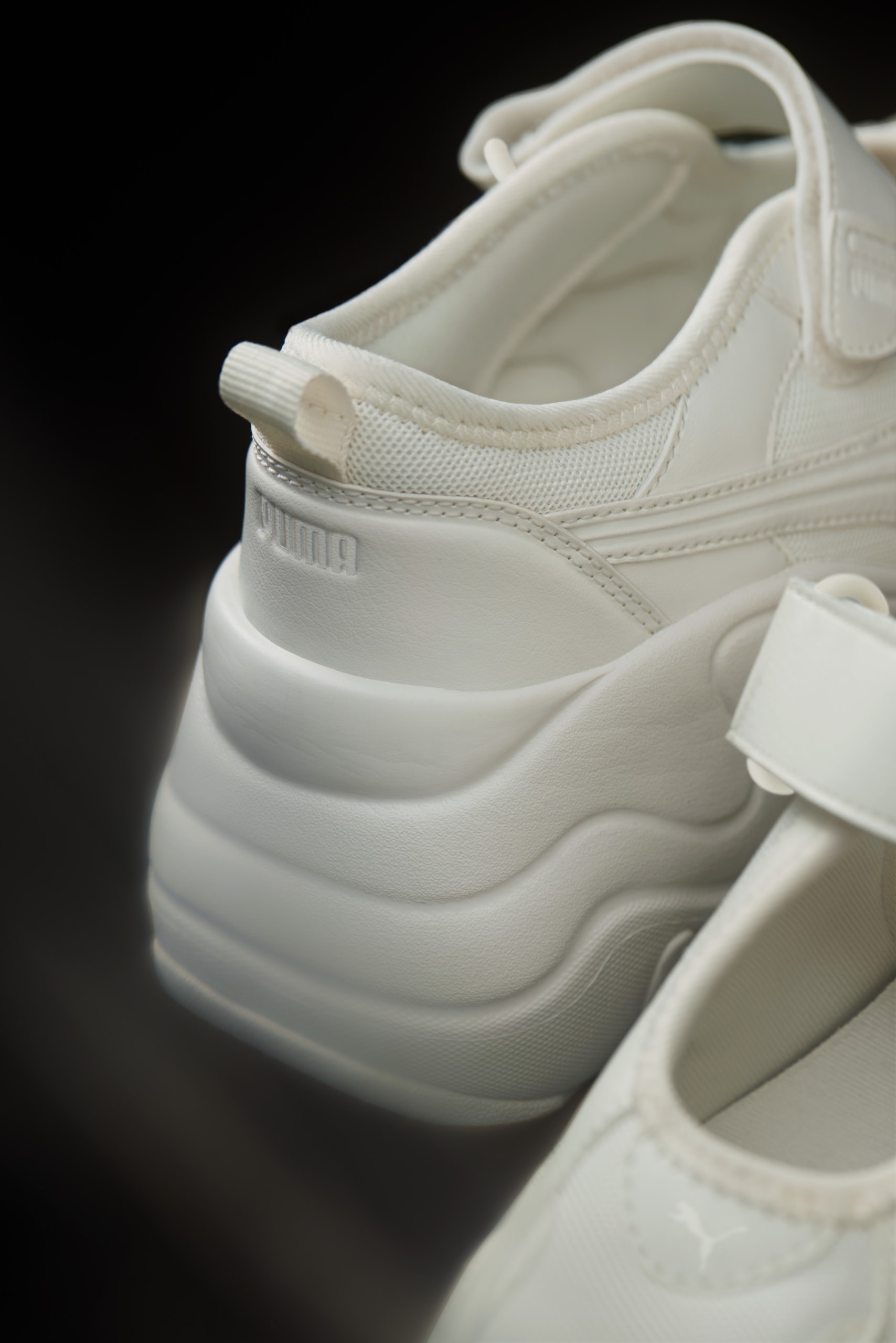 PUMA 推出全新 PULSAR WEDGE SANDAL 鞋款