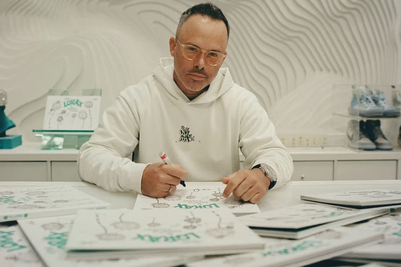 Daniel Arsham 携手《The Lorax》推出世界地球日联名系列 Daniel Arsham 携手《The Lorax》推出世界地球日联名系列