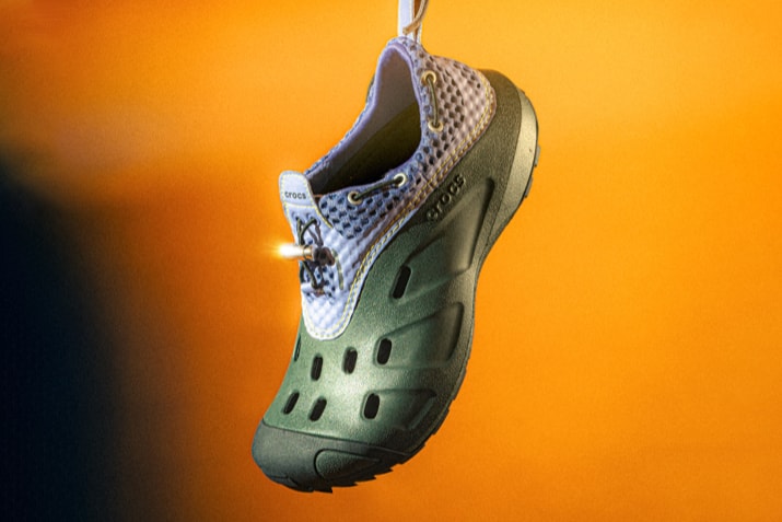 Crocs 首次携手 MARMOT 发布联名鞋款 Crocs 首次携手 MARMOT 发布联名鞋款