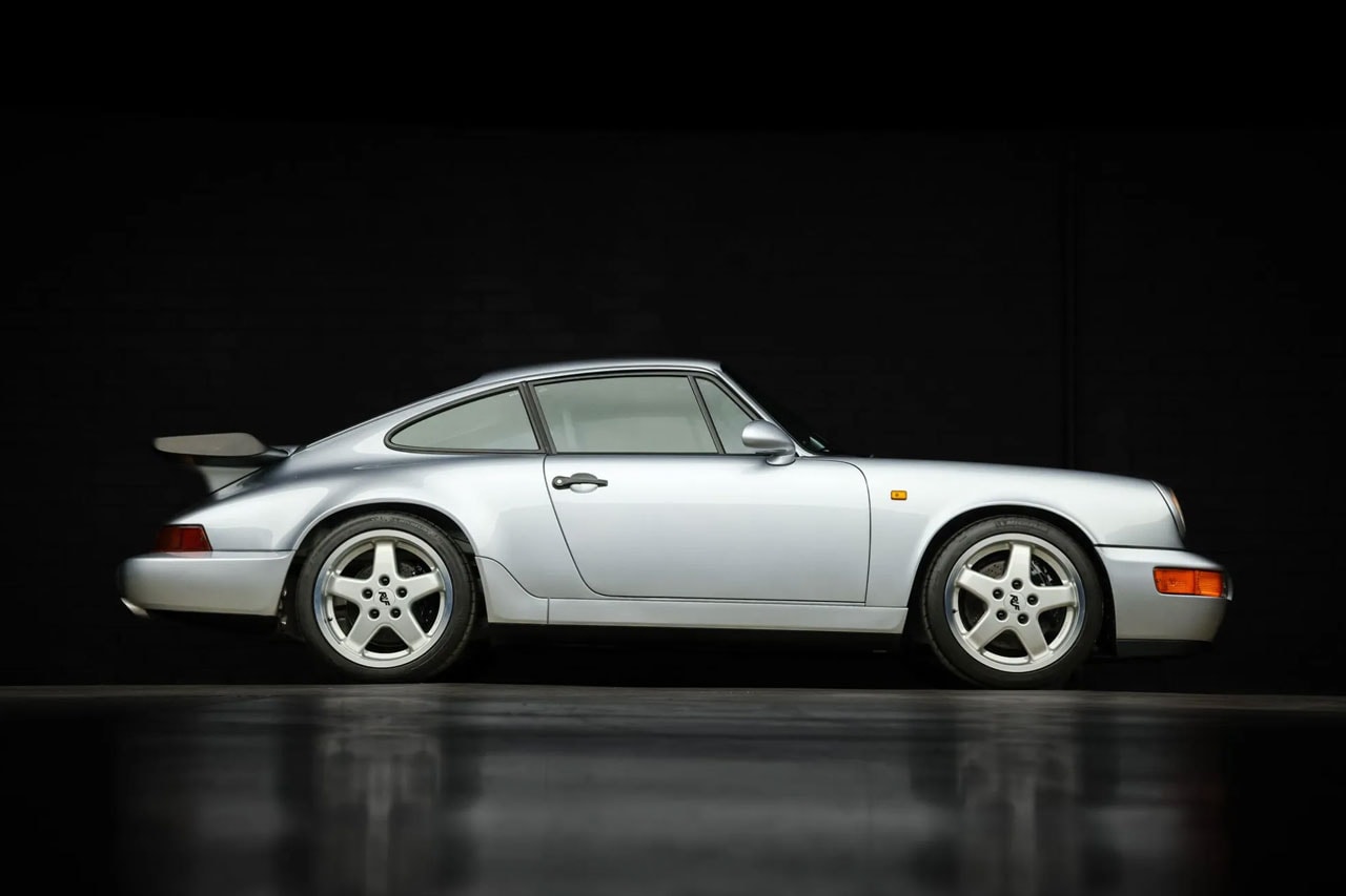 RUF 操刀 Porsche 964 RS 底盤定製車型展開拍賣