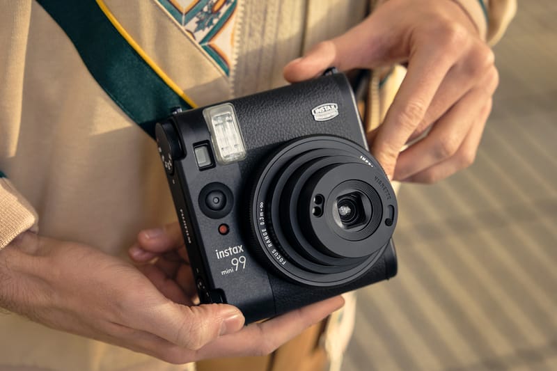 Fujifilm 推出全新即影即有相機 instax mini 99