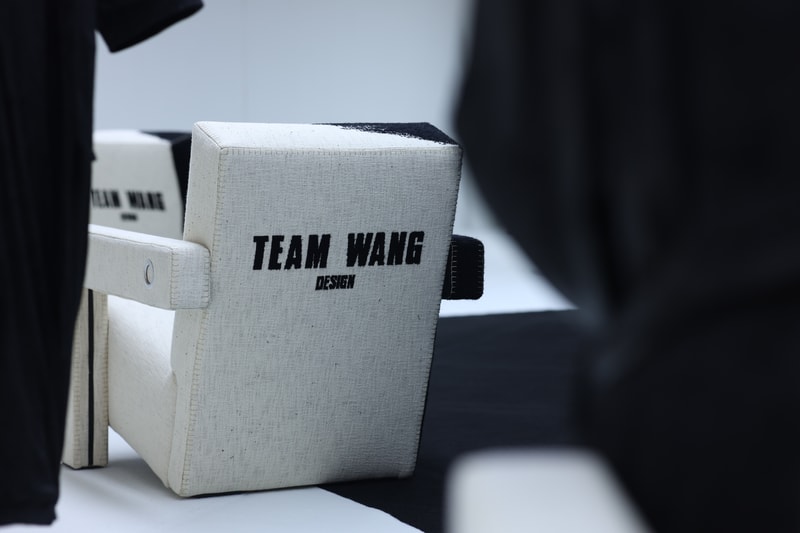 TEAM WANG design 携手 Cassina 重塑 Utrecht armchair TEAM WANG design 携手 Cassina 重塑 Utrecht armchair