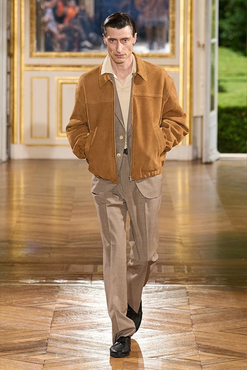 AURALEE 發佈 2025 春夏系列大秀