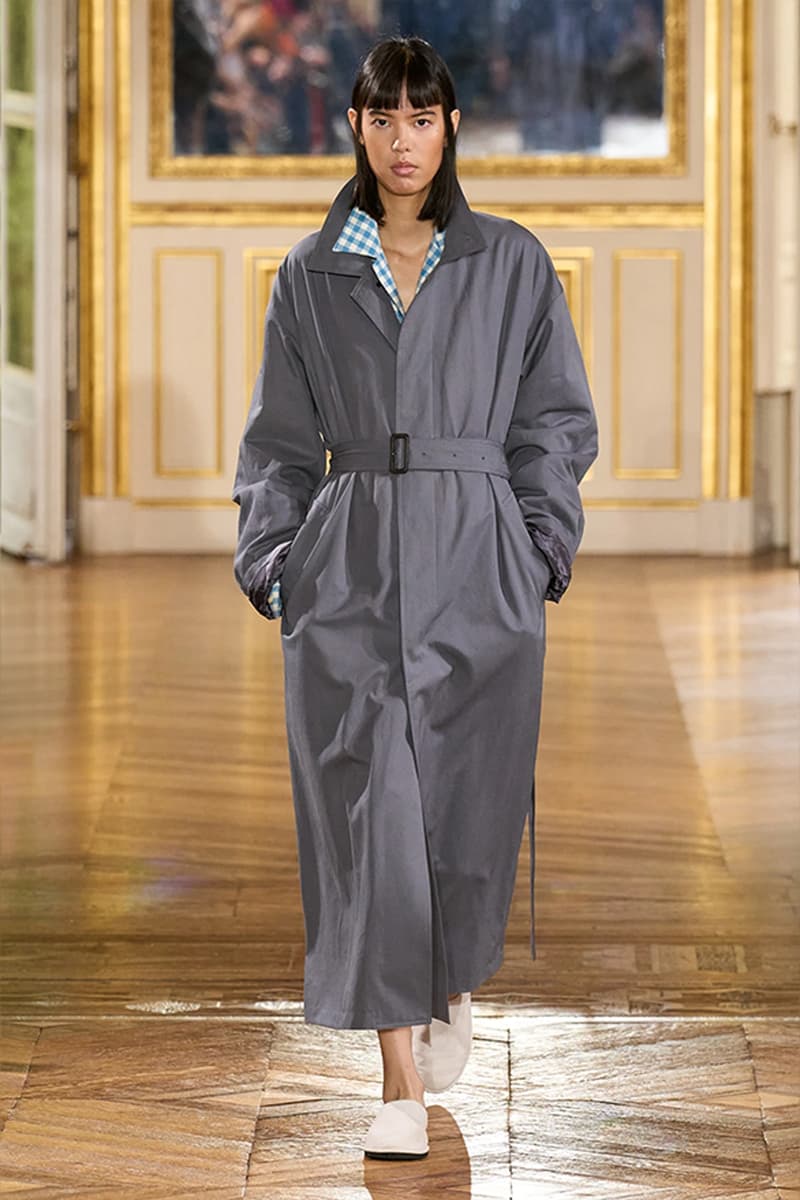 AURALEE 發佈 2025 春夏系列大秀