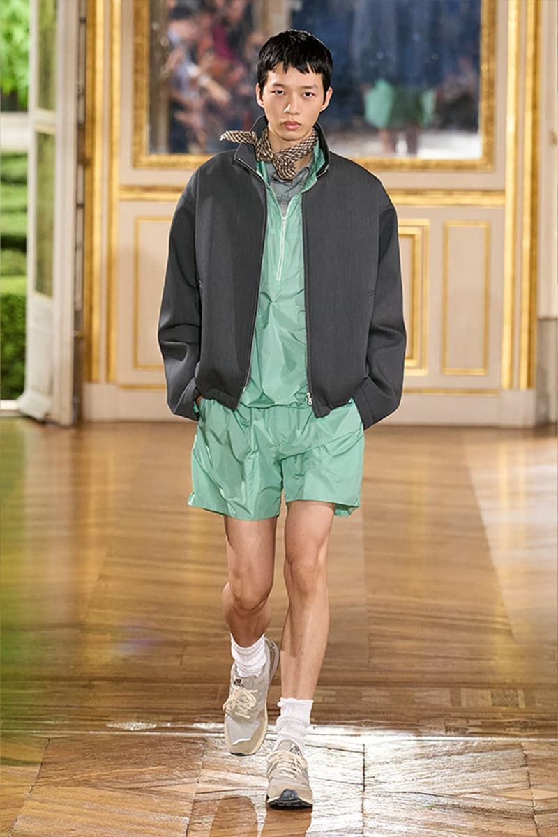 AURALEE 發佈 2025 春夏系列大秀