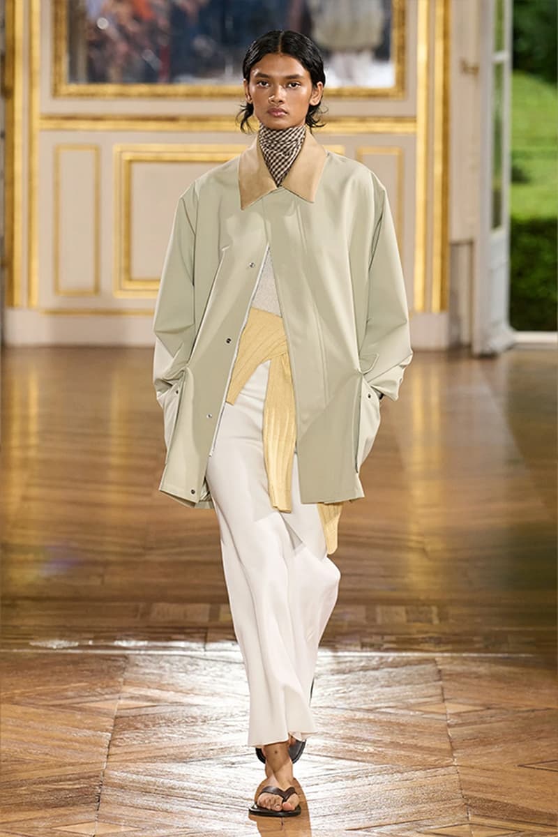 AURALEE 發佈 2025 春夏系列大秀