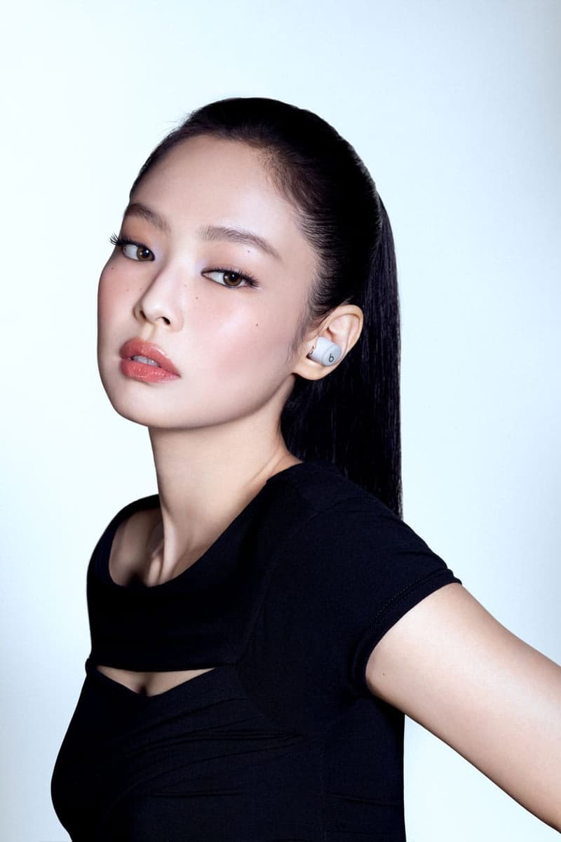 Jennie 出鏡演繹 Beats 全新 Solo Buds 無線耳機形象廣告