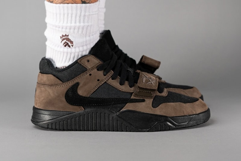 率先近赏 Travis Scott x Jordan Jumpman Jack 全新配色「Mocha」上脚图辑 率先近赏 Travis Scott x Jordan Jumpman Jack 全新配色「Mocha」上脚图辑
