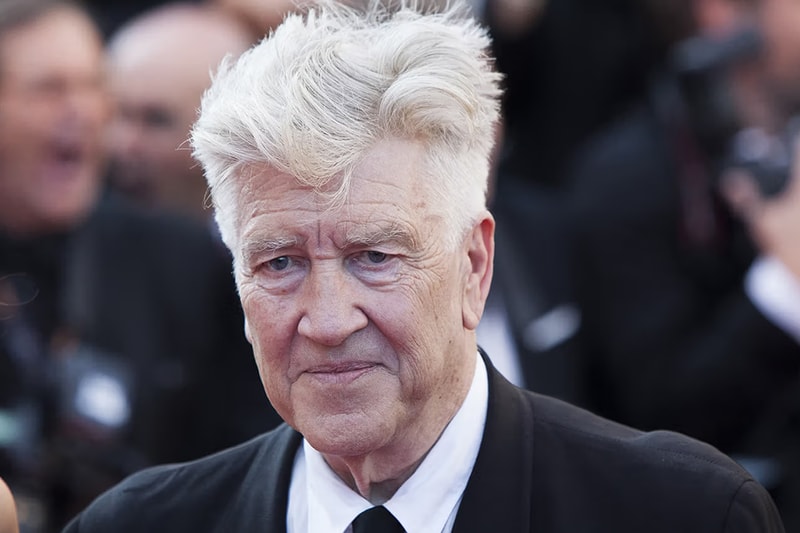 知名電影大師 David Lynch 因爲長年煙癮而罹患肺氣腫，未來恐無法再親臨片場執導