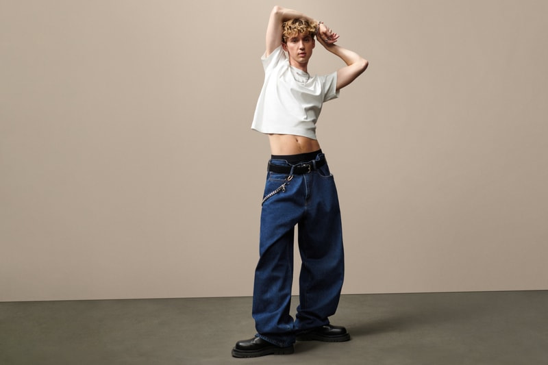 Troye Sivan 演绎 GAP 2024 秋季牛仔系列大片 Troye Sivan 演绎 GAP 2024 秋季牛仔系列大片