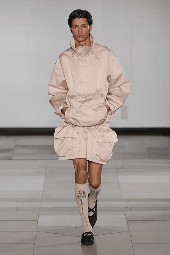 Simone Rocha 發佈 2025 全新春夏系列大秀